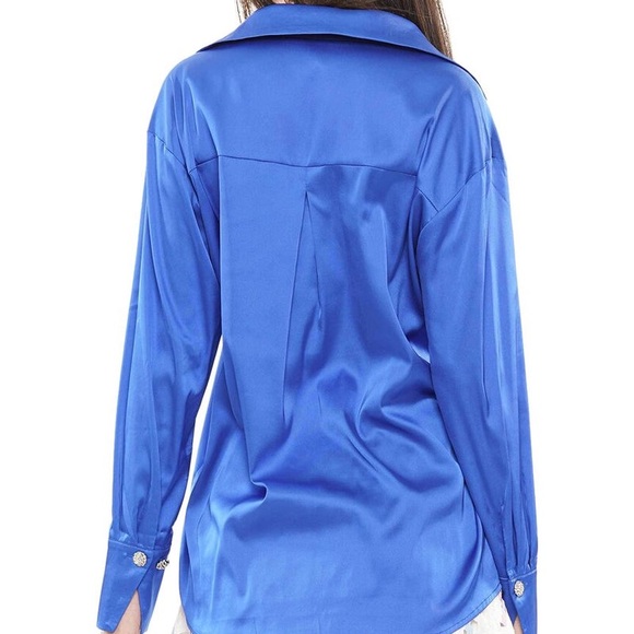 Chic Women's Royal Blue Button-Down Shirt - Picture 2 of 2